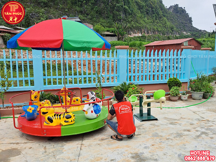 Mẫu đu quay mâm quay 6 chỗ ngồi cho bé giá rẻ nên mua
