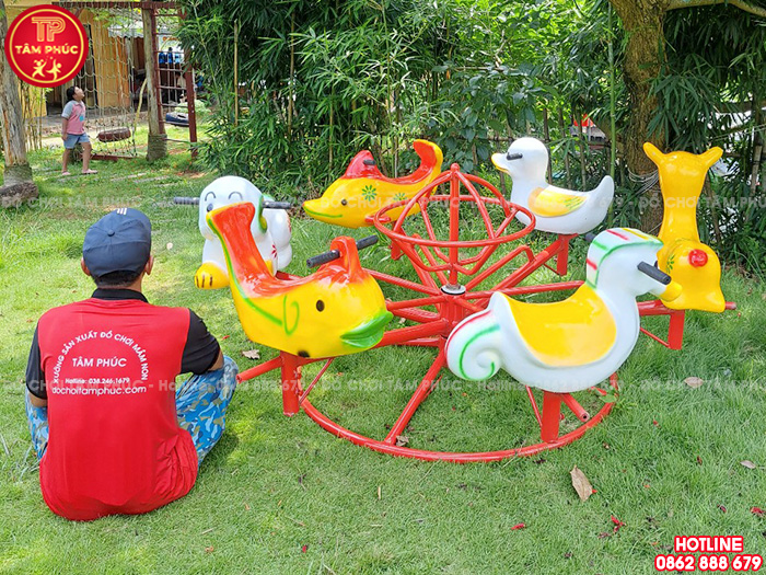 Mẫu đu quay mâm quay 6 chỗ ngồi cho bé giá rẻ nên mua
