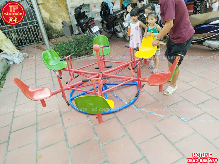 Mẫu đu quay mâm quay 6 chỗ ngồi cho bé giá rẻ nên mua