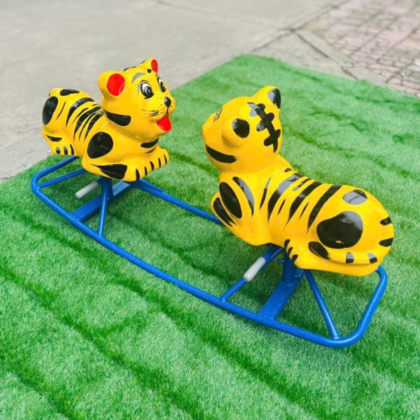 Bập bênh sắt đế cong 2 con Hổ cho bé mầm non TP3-018