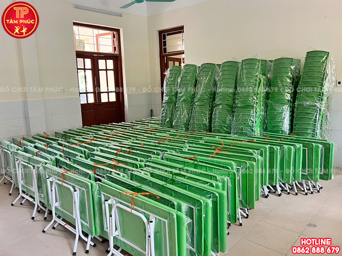 Bàn giao bàn ghế mầm non, giường ngủ cho trường mầm non tại Hà Nam