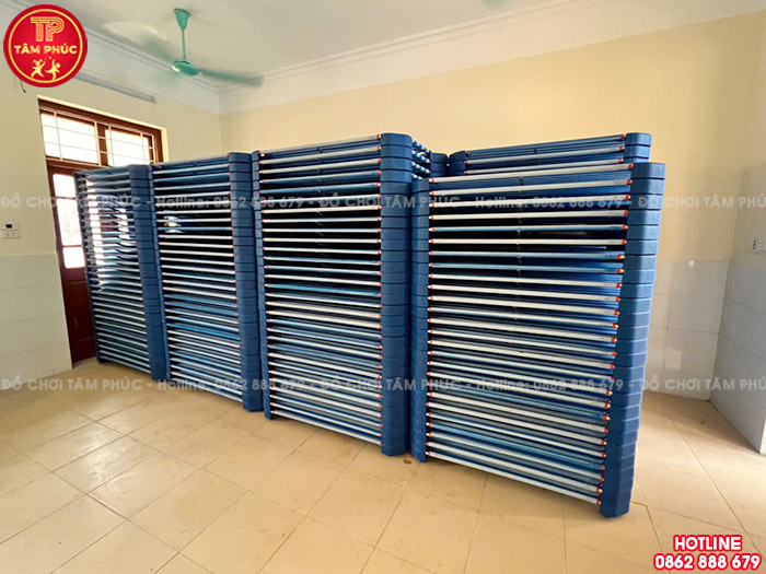 Bàn giao bàn ghế mầm non, giường ngủ cho trường mầm non tại Hà Nam