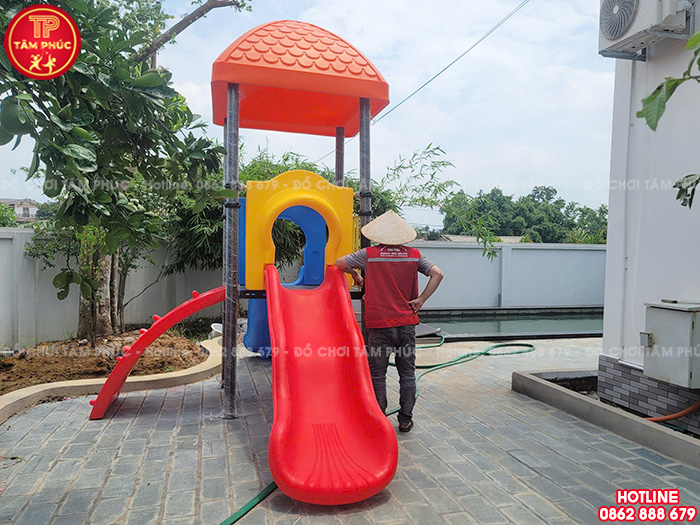 Lắp đặt đồ chơi trẻ em ngoài trời cho sân vườn gia đình anh Tuấn tại Phú Thọ