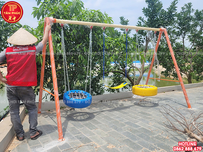Lắp đặt đồ chơi trẻ em ngoài trời cho sân vườn gia đình anh Tuấn tại Phú Thọ