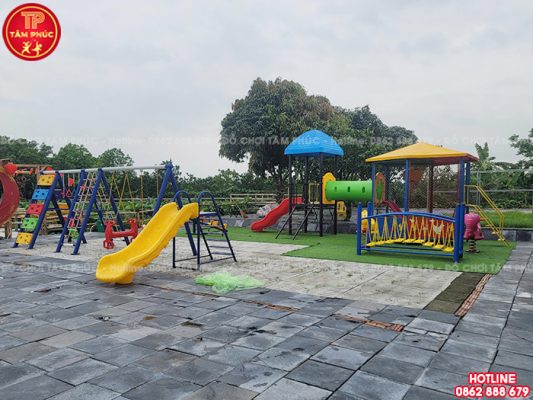 Thi công lắp đặt đồ chơi trẻ em ngoài trời cho sân cộng đồng tại Phú Xuyên, Hà Nội