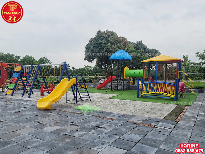 Thi công lắp đặt đồ chơi trẻ em ngoài trời cho sân cộng đồng tại Phú Xuyên, Hà Nội