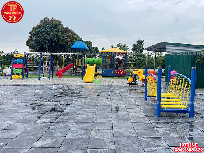 Thi công lắp đặt đồ chơi trẻ em ngoài trời cho sân cộng đồng tại Phú Xuyên, Hà Nội