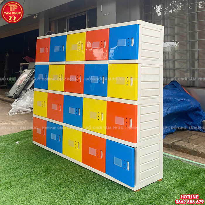 Tủ balo cho bé trường mầm non bằng nhựa 20 ô NT5-006