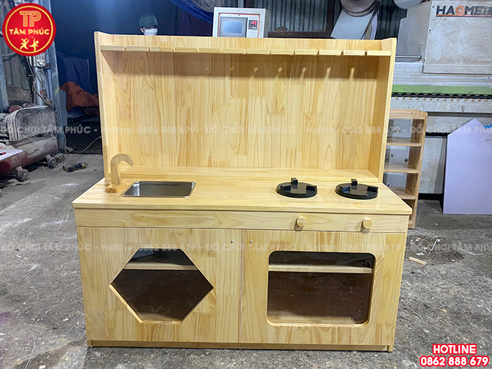Đồ chơi tủ bếp nấu ăn bằng gỗ cho bé mầm non NT4-023