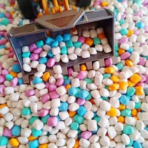 Hạt sứ nhiều màu cho bé chơi xúc cát loại 1 TP-KVC-004