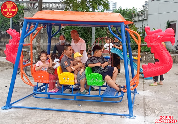 Xích đu thuyền rồng sàn lắc cho bé mầm non nhựa NK TP4-004-A