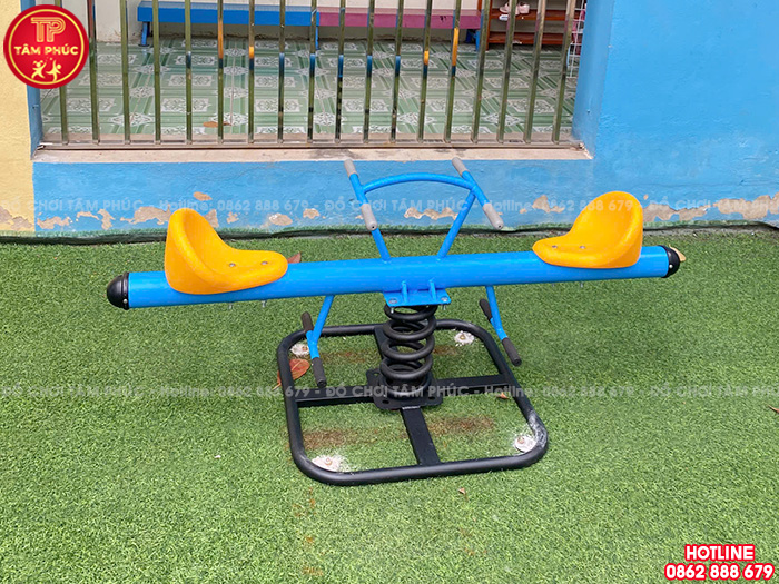 Bàn giao thiết bị và lắp đồ chơi ngoài trời cho trường mầm non tại Bắc Ninh