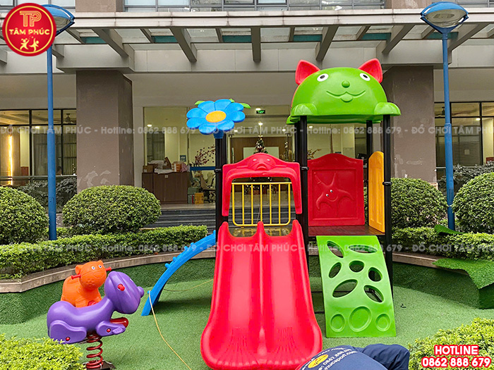 Công trình: Thi công lắp đặt đồ chơi ngoài trời trẻ em cho khu chung cư tại Hà Nội