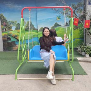 Xích đu ngoài trời cho bé 4 chỗ ngồi ghế nhựa nhập khẩu TP4-045