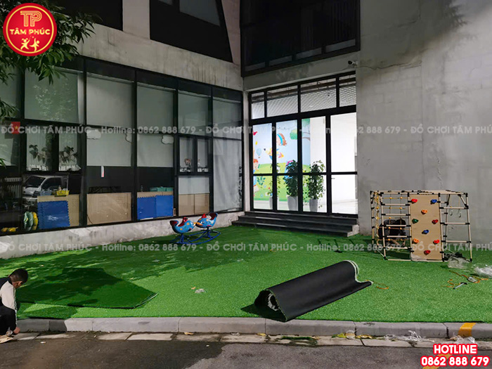 Công trình lắp đặt sân chơi trẻ em ngoài trời cho trường mầm non tư thục