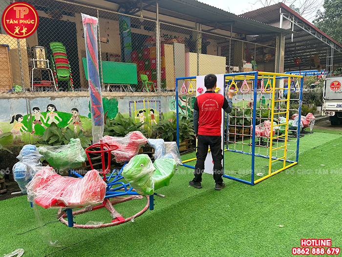 Lắp đặt đồ chơi ngoài trời cho trường mầm non tại Lạng Sơn