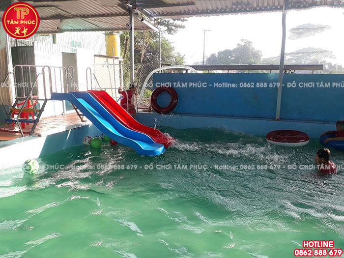 Cầu trượt bể bơi máng đôi nhựa composite