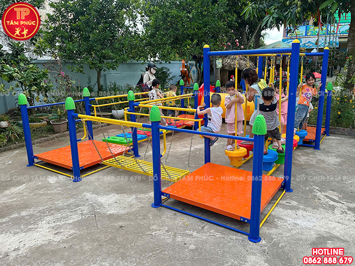 Bộ vận động thể chất đa năng ngoài trời cho bé mầm non TP7-033
