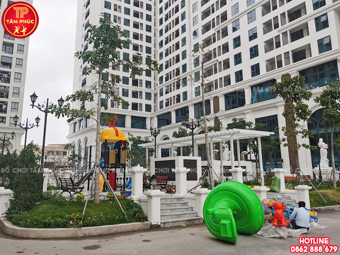 Công trình thi công lắp đặt đồ chơi ngoài trời cho sân khu chung cư tại Hà Nội