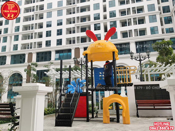 Công trình thi công lắp đặt đồ chơi ngoài trời cho sân khu chung cư tại Hà Nội