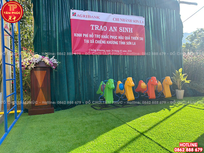 Đồ chơi Tâm Phúc đồng hành cùng Agribank trong chuyến thiện nguyện tại Lào Cai