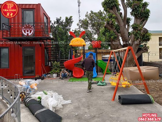 Lắp đặt đồ chơi ngoài trời cho sân vườn gia đình anh Hưng tại Vĩnh Phúc