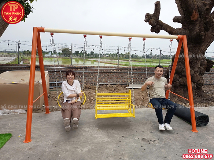 Lắp đặt đồ chơi ngoài trời cho sân vườn gia đình anh Hưng tại Vĩnh Phúc