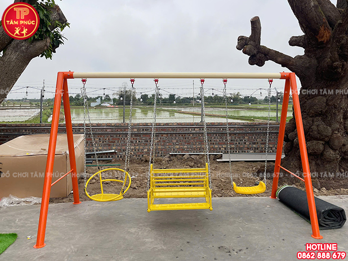 Lắp đặt đồ chơi ngoài trời cho sân vườn gia đình anh Hưng tại Vĩnh Phúc