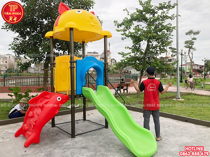 Nhà chòi cầu trượt liên hoàn ngoài trời 1 khối