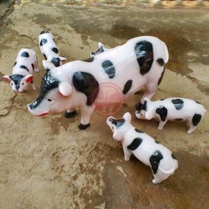 Bộ tượng đàn lợn cho vườn cổ tích mầm non TP8-034