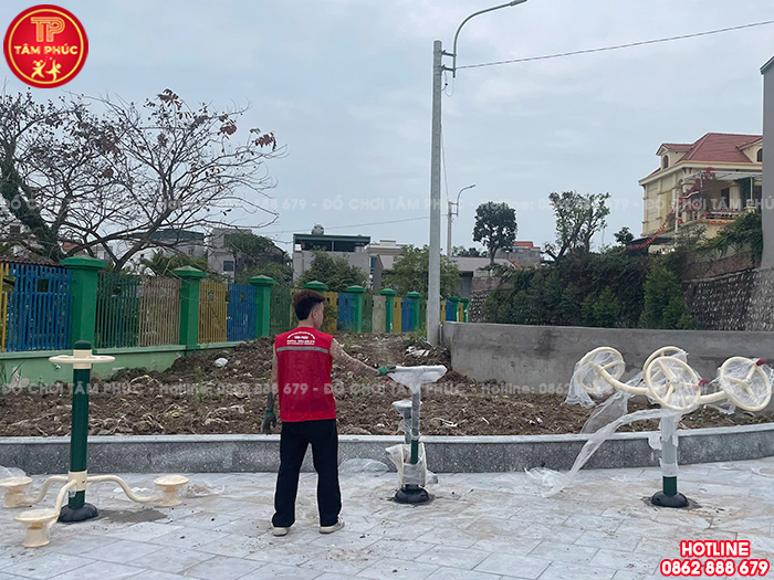Lắp đặt máy tập thể dục và đồ chơi ngoài trời cho nhà văn hoá tại Quảng Ninh