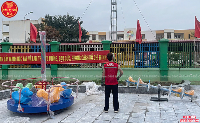 Lắp đặt máy tập thể dục và đồ chơi ngoài trời cho nhà văn hoá tại Quảng Ninh