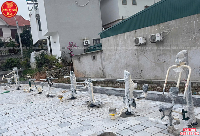 Lắp đặt máy tập thể dục và đồ chơi ngoài trời cho nhà văn hoá tại Quảng Ninh