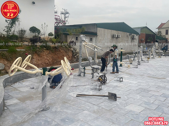 Lắp đặt máy tập thể dục và đồ chơi ngoài trời cho nhà văn hoá tại Quảng Ninh
