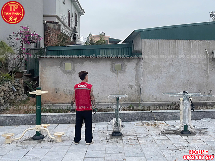 Lắp đặt máy tập thể dục và đồ chơi ngoài trời cho nhà văn hoá tại Quảng Ninh