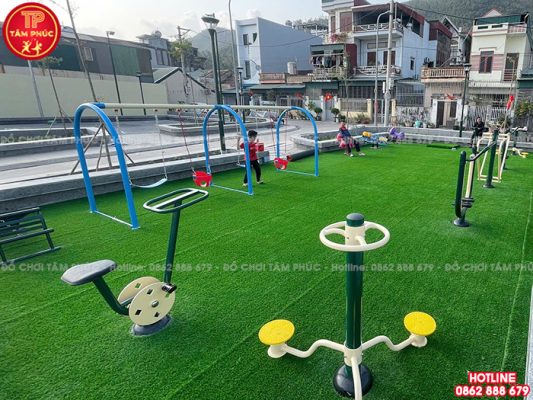 Lắp đặt máy tập thể dục và đồ chơi ngoài trời cho sân cộng đồng tại Hải Phòng