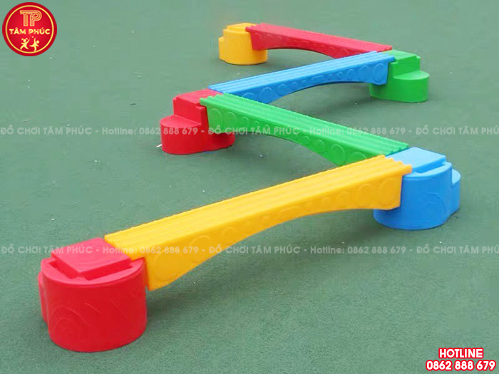Câu thằng bằng zic zắc 4 thanh dài đế cong cho bé mầm non NK7-015