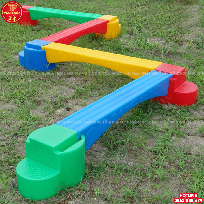 Câu thằng bằng zic zắc 4 thanh dài đế cong cho bé mầm non NK7-015