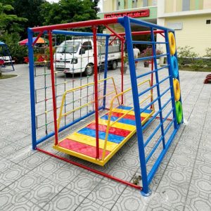 Vận động sàn lắc đa năng kèm vách leo thang leo cho bé TP4-047