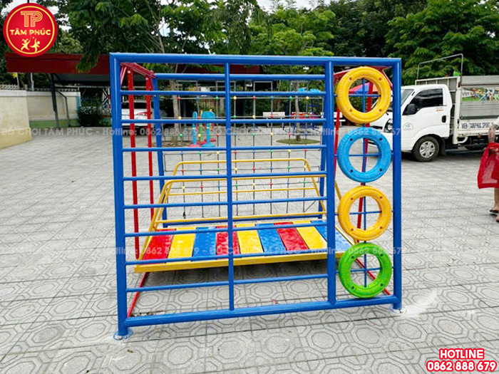Xích đu sàn lắc đa năng kèm vách leo thang leo cho bé TP4-047