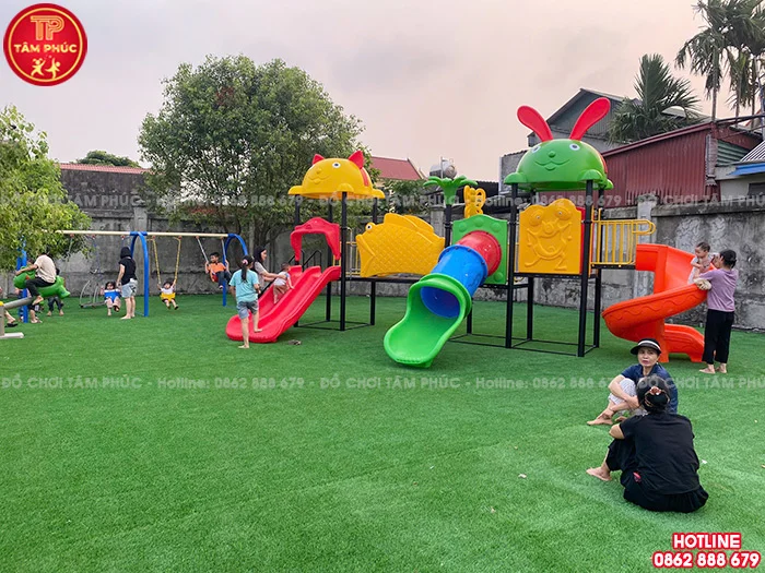 Công trình thi công lắp đặt sân chơi trẻ em ngoài trời khu tập thể tại Hải Dương
