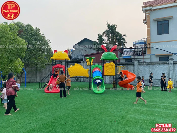 Công trình thi công lắp đặt sân chơi trẻ em ngoài trời khu tập thể tại Hải Dương