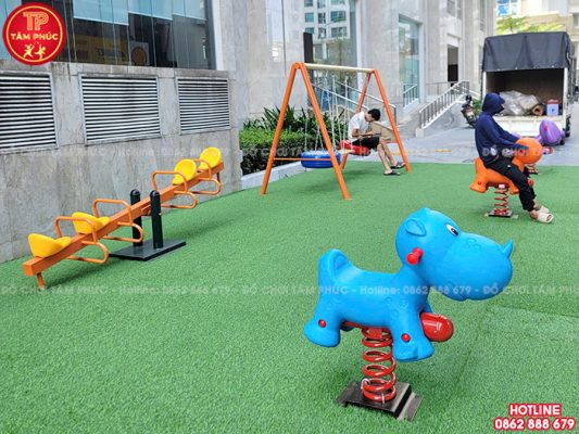 Yêu cầu bắt buộc khi lựa chọn thiết bị thú nhún lò xo cho khu đô thị và chung cư
