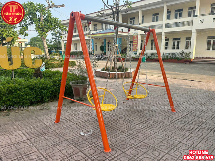 Ghế nôi xích đu bằng sắt cho bé mầm non TP9-060