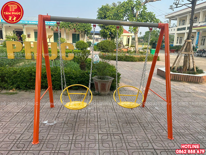 Ghế nôi xích đu bằng sắt cho bé mầm non TP9-060
